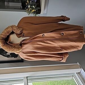 HERMAN KAY winter coat with removal hood. Size 8. Tan‎ color. Big pockets.